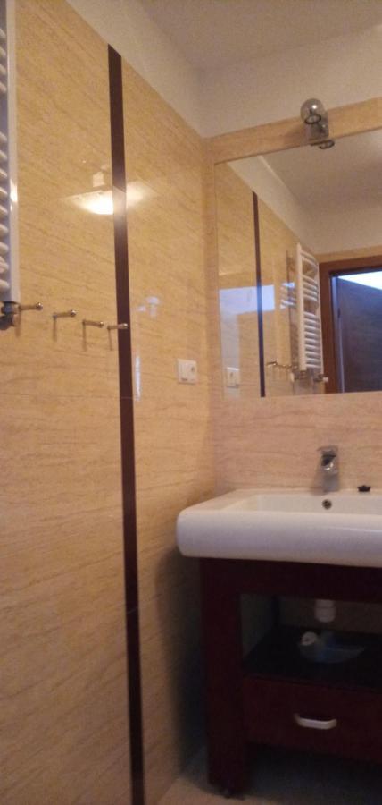 Azzurro Hotell Łukęcin Exteriör bild