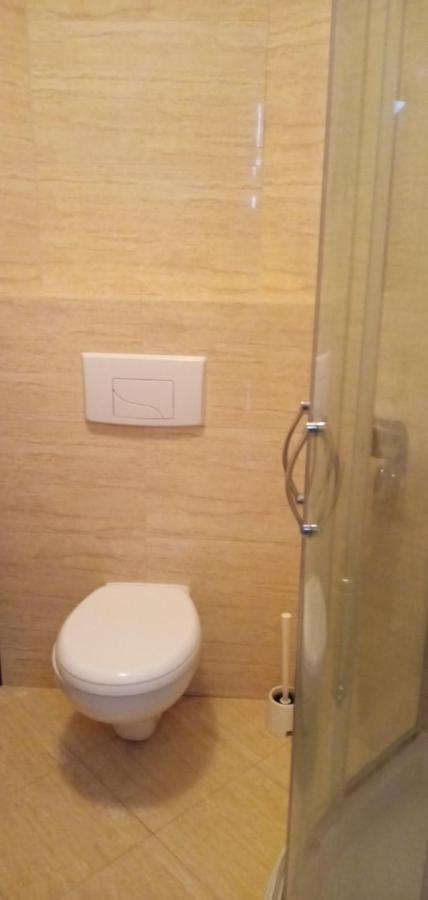 Azzurro Hotell Łukęcin Exteriör bild