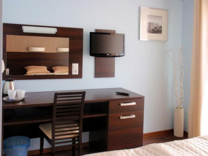 Azzurro Hotell Łukęcin Exteriör bild